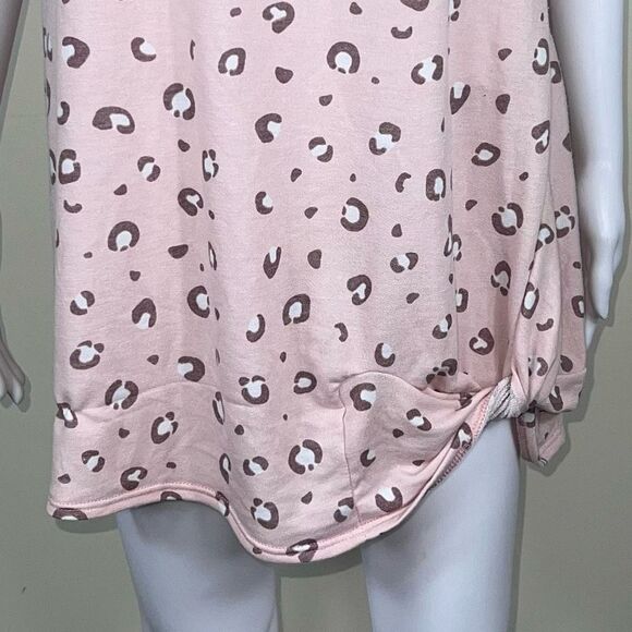 Heimish USA Pink Leopard Spot Crewneck Twist Hem Top - Picture 5 of 10